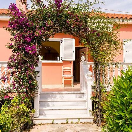알리케스 2 Bed House With Mountain View 아파트 외부 사진