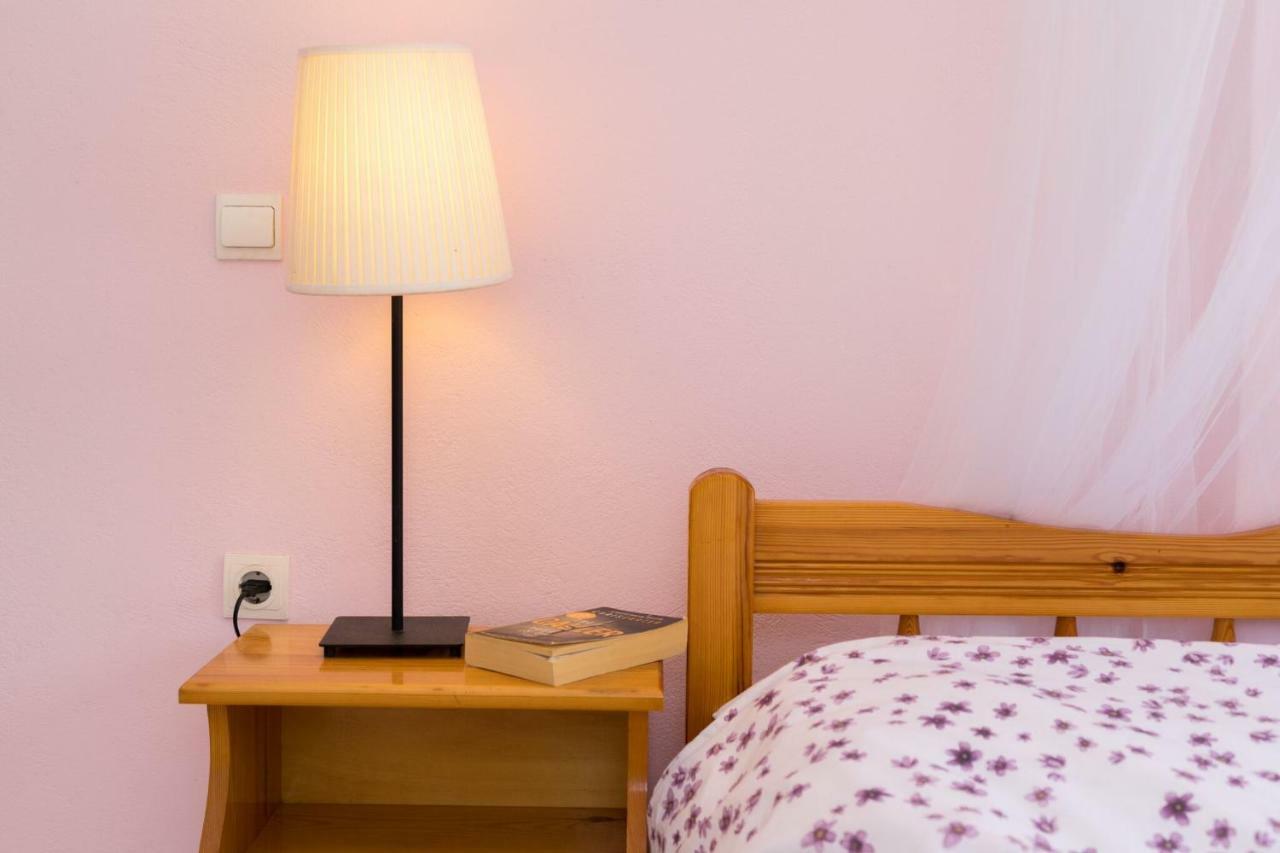 알리케스 2 Bed House With Mountain View 아파트 외부 사진