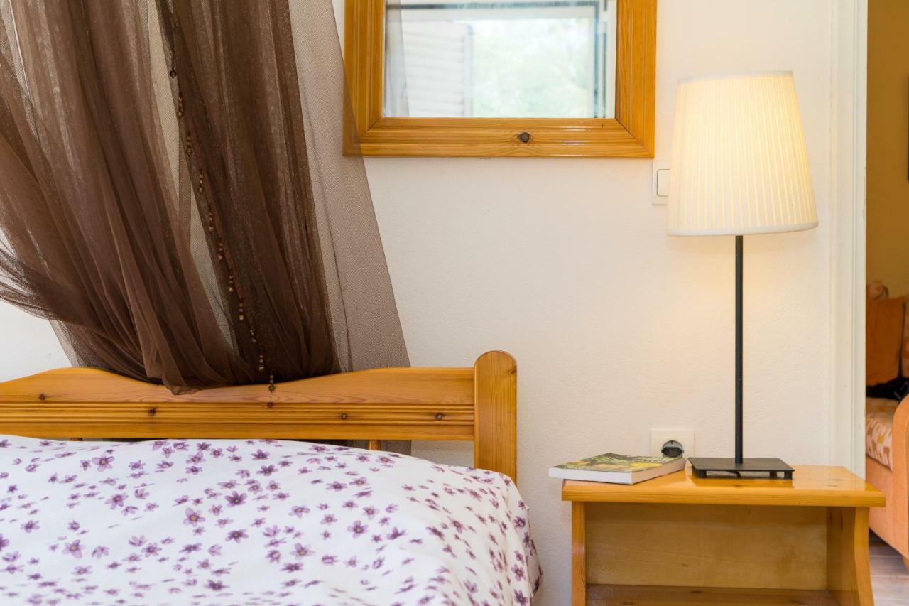 알리케스 2 Bed House With Mountain View 아파트 외부 사진